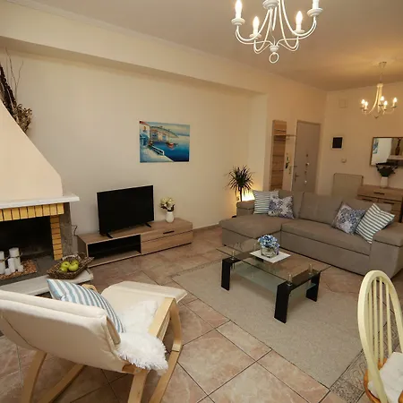 Philoxenia Family Apartment