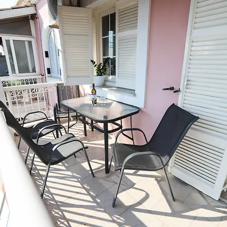 Apartment Philoxenia Family
